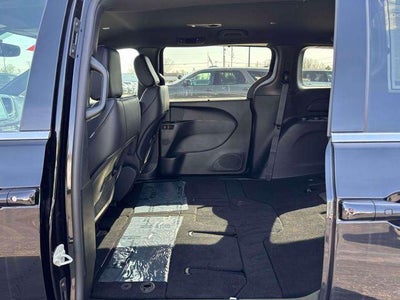 2027 Chrysler Pacifica PACIFICA SELECT