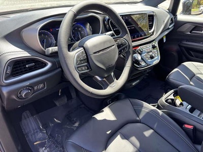 2027 Chrysler Pacifica PACIFICA SELECT