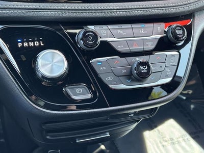 2027 Chrysler Pacifica PACIFICA SELECT