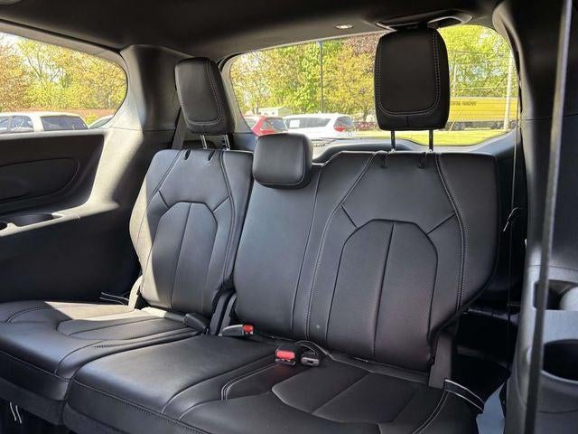 2027 Chrysler Pacifica PACIFICA SELECT