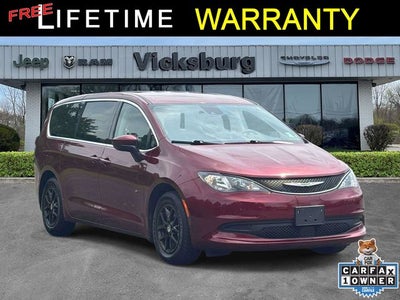 2023 Chrysler Voyager LX