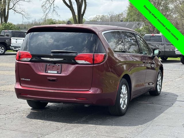 2023 Chrysler Voyager LX