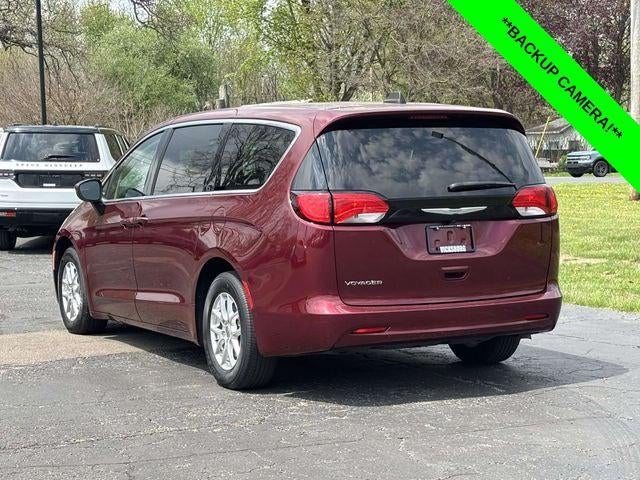 2023 Chrysler Voyager LX