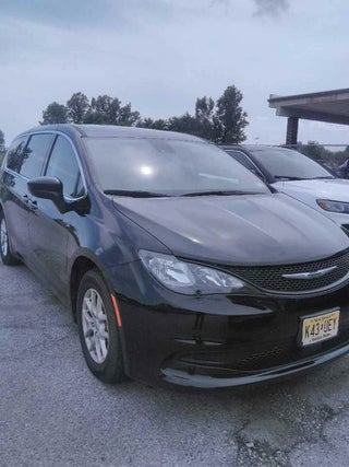 2024 Chrysler Voyager LX