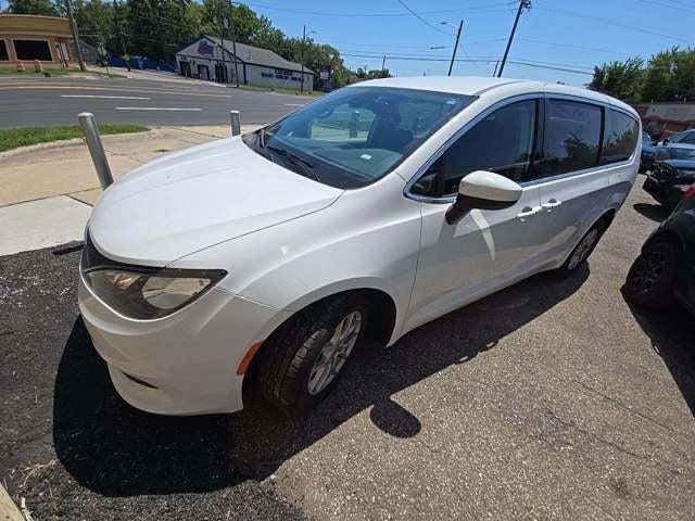 2023 Chrysler Voyager LX