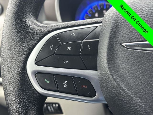 2020 Chrysler Voyager LX