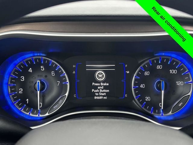 2020 Chrysler Voyager LX