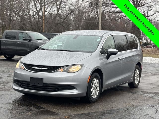 2020 Chrysler Voyager LX