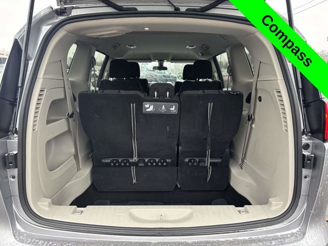 2020 Chrysler Voyager LX