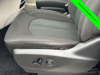 2020 Chrysler Voyager LX