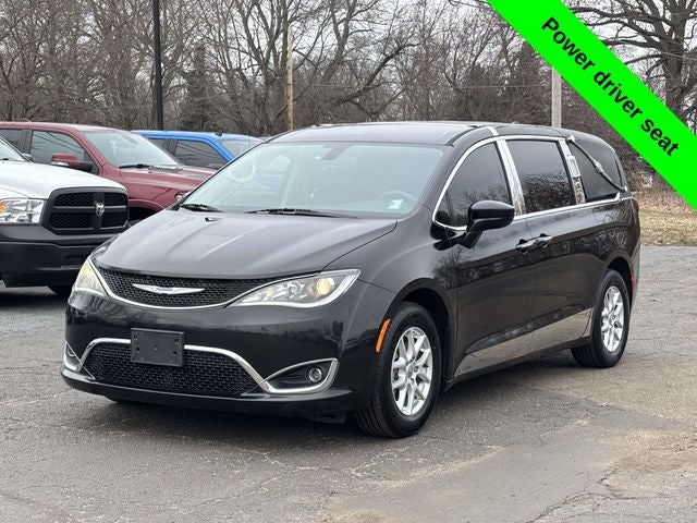 2020 Chrysler Pacifica Touring