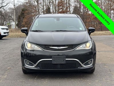 2020 Chrysler Pacifica Touring