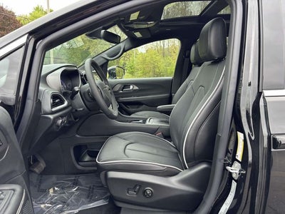 2027 Chrysler Pacifica PACIFICA LIMITED