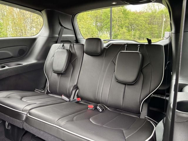 2027 Chrysler Pacifica PACIFICA LIMITED