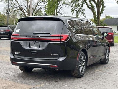 2027 Chrysler Pacifica PACIFICA LIMITED