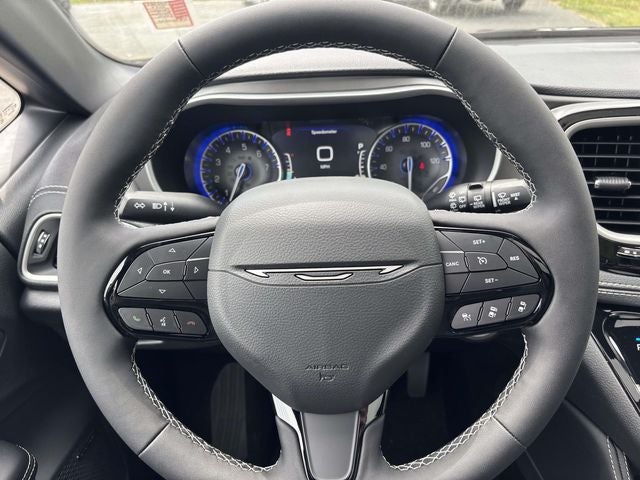 2027 Chrysler Pacifica PACIFICA LIMITED