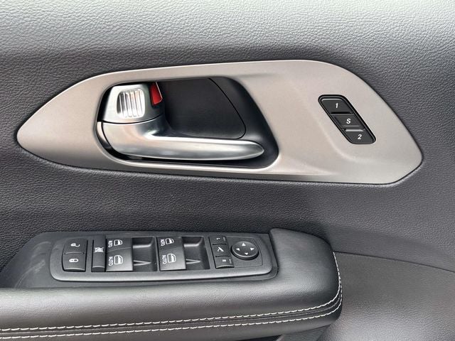 2027 Chrysler Pacifica PACIFICA LIMITED