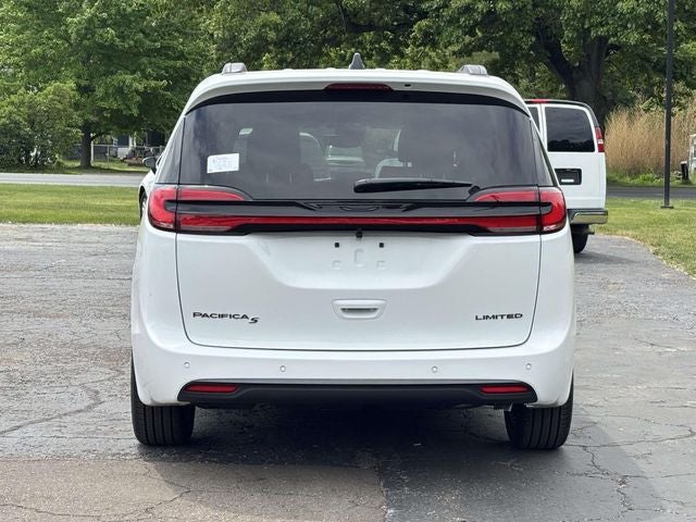2027 Chrysler Pacifica PACIFICA LIMITED