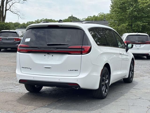 2027 Chrysler Pacifica PACIFICA LIMITED