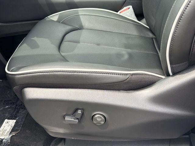 2027 Chrysler Pacifica PACIFICA LIMITED