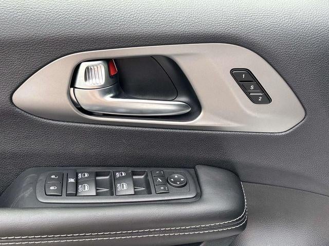 2027 Chrysler Pacifica PACIFICA LIMITED
