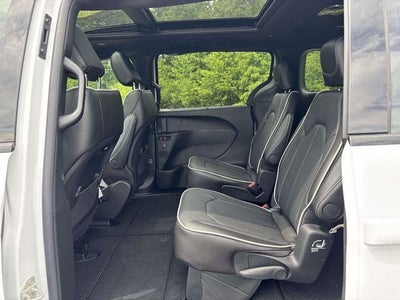 2027 Chrysler Pacifica PACIFICA LIMITED