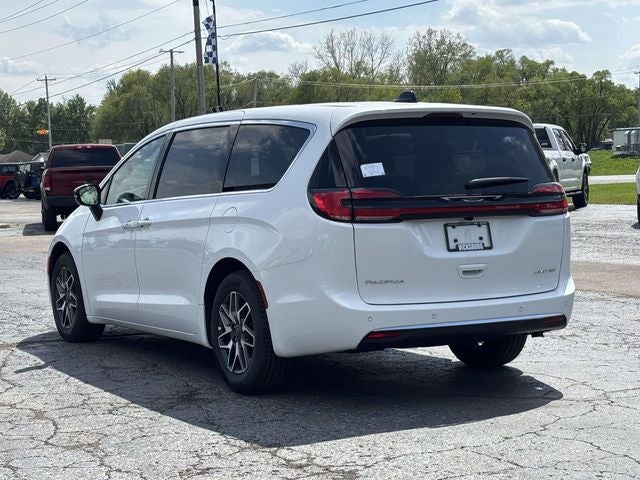 2027 Chrysler Pacifica PACIFICA LIMITED