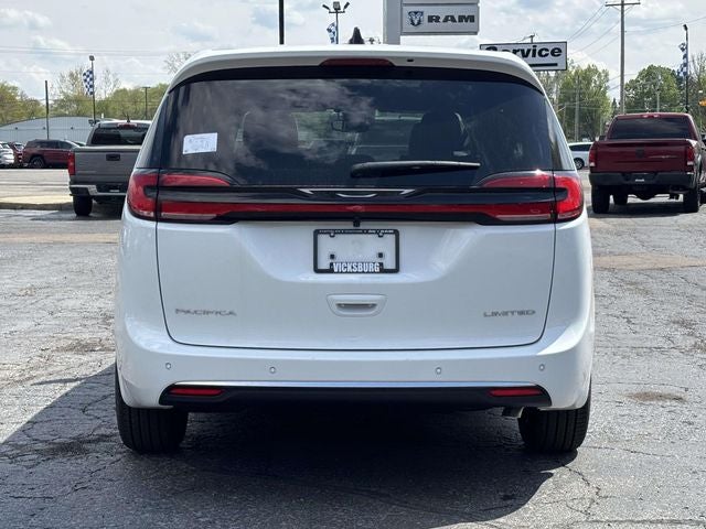 2027 Chrysler Pacifica PACIFICA LIMITED