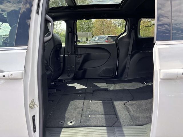 2027 Chrysler Pacifica PACIFICA LIMITED