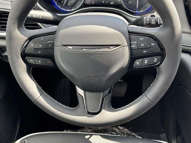 2027 Chrysler Pacifica PACIFICA LIMITED