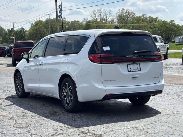 2027 Chrysler Pacifica PACIFICA LIMITED
