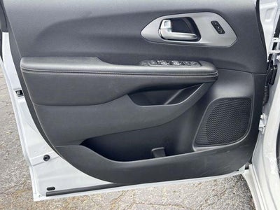2027 Chrysler Pacifica PACIFICA LIMITED