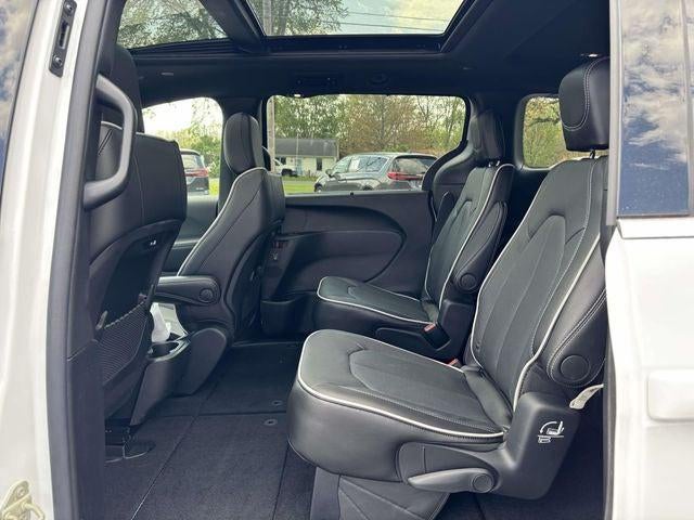 2027 Chrysler Pacifica PACIFICA LIMITED