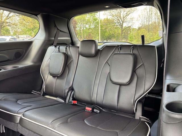 2027 Chrysler Pacifica PACIFICA LIMITED