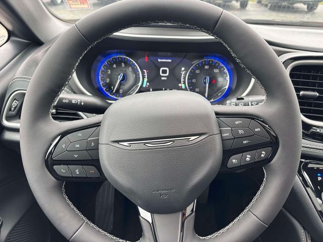 2027 Chrysler Pacifica PACIFICA LIMITED