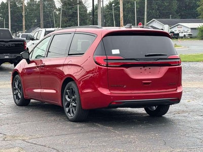 2027 Chrysler Pacifica PACIFICA LIMITED