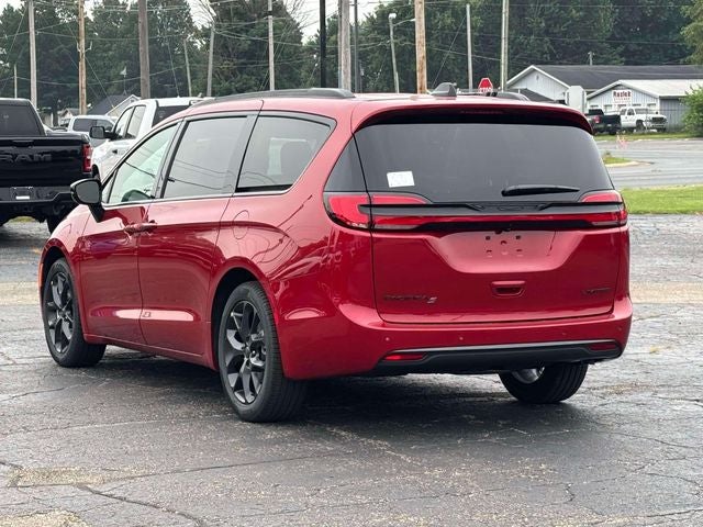 2027 Chrysler Pacifica PACIFICA LIMITED