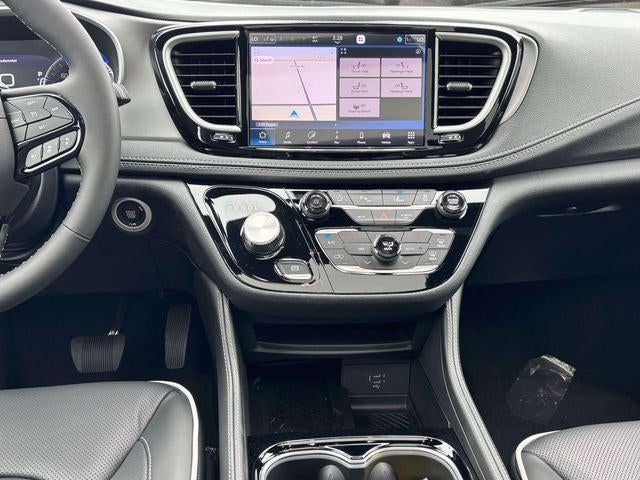 2027 Chrysler Pacifica PACIFICA LIMITED