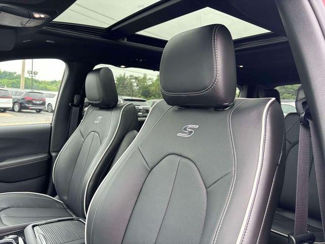 2027 Chrysler Pacifica PACIFICA LIMITED