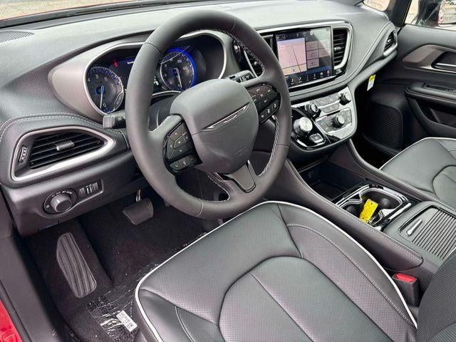 2027 Chrysler Pacifica PACIFICA LIMITED