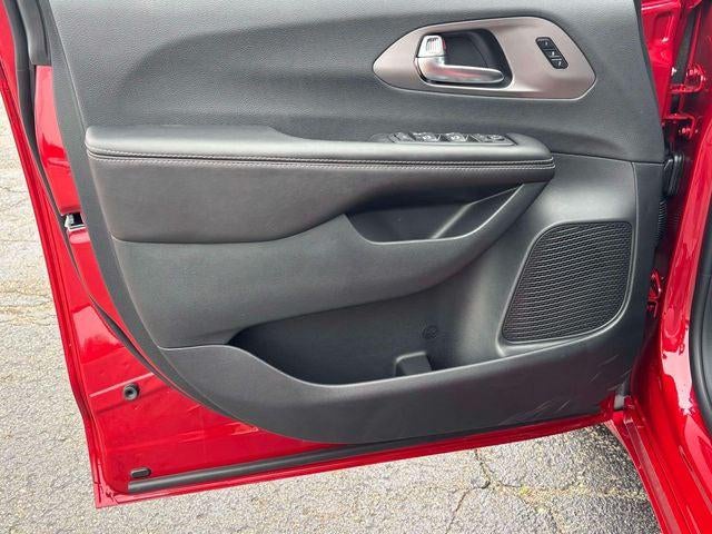 2027 Chrysler Pacifica PACIFICA LIMITED