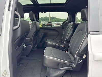 2027 Chrysler Pacifica PACIFICA LIMITED