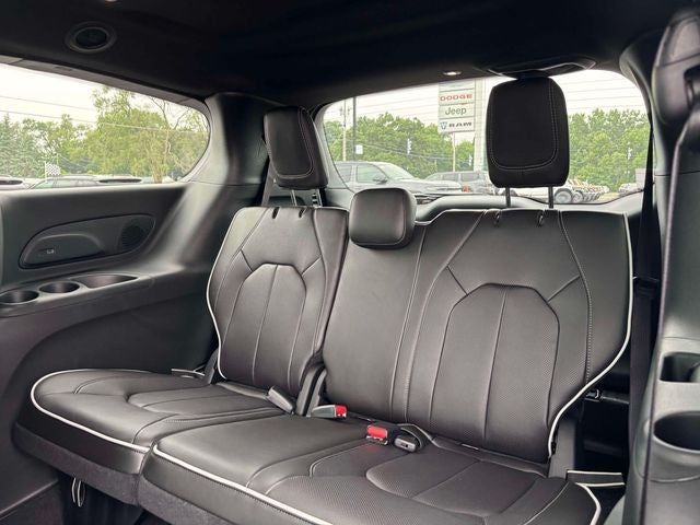 2027 Chrysler Pacifica PACIFICA LIMITED