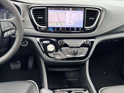 2027 Chrysler Pacifica PACIFICA LIMITED