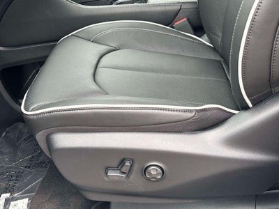 2027 Chrysler Pacifica PACIFICA LIMITED