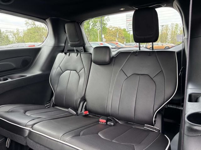 2027 Chrysler Pacifica PACIFICA LIMITED