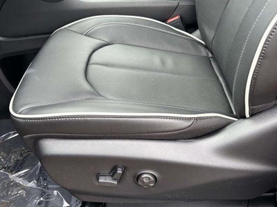 2027 Chrysler Pacifica PACIFICA LIMITED