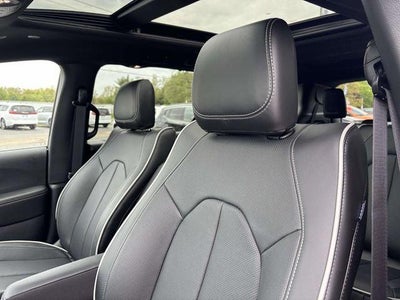 2027 Chrysler Pacifica PACIFICA LIMITED