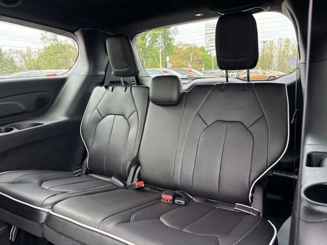 2027 Chrysler Pacifica PACIFICA LIMITED