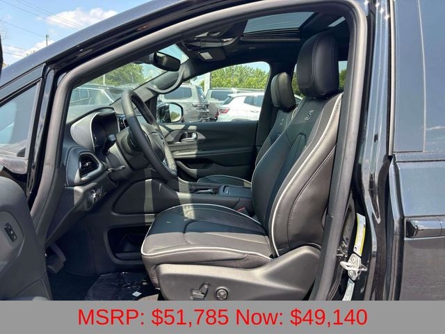 2027 Chrysler Pacifica PACIFICA LIMITED